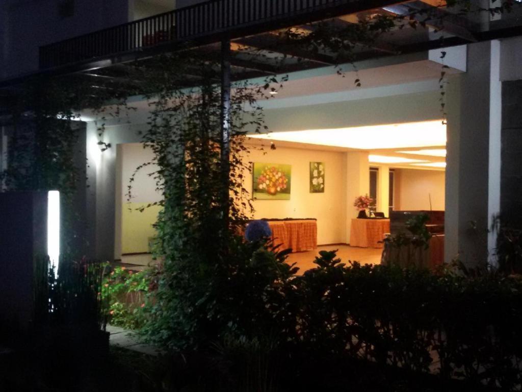 ホテル カサ モンテ ローザ プンチャック エクステリア 写真
